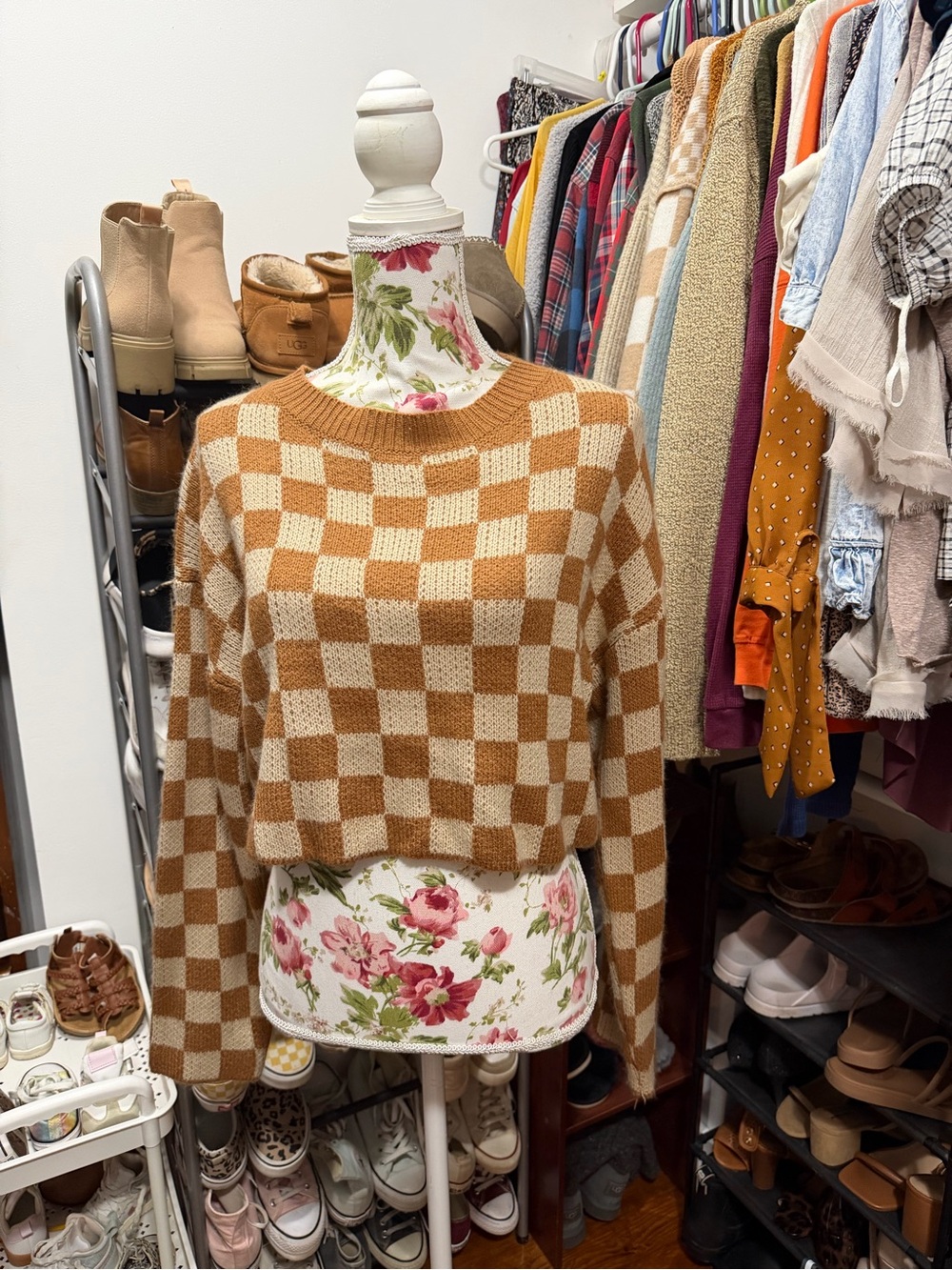 Checkerboard Crop Sweater - Camel & Cream